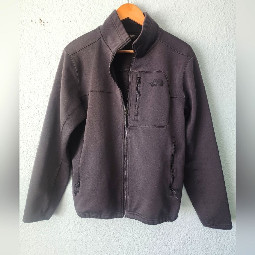 The North Face Men's Black Jacket Zip Up